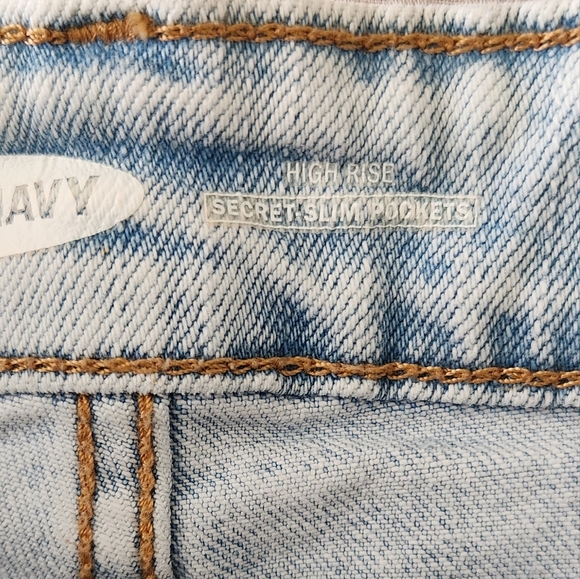 Old Navy High Rise Distressed Denim Shorts Size 0 - Picture 7 of 8